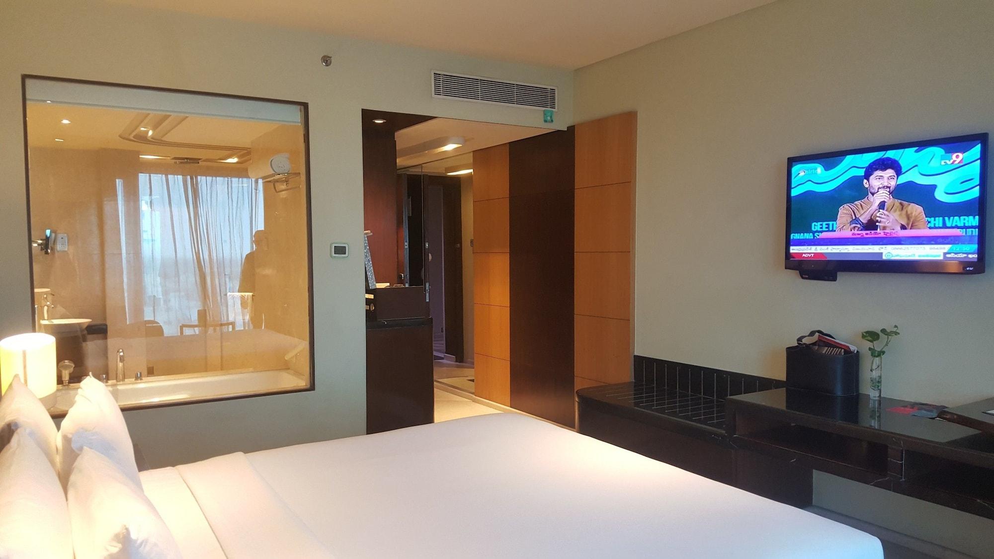 비반타 하이데라바드 베굼펫 호텔 외부 사진 A room at the hotel
