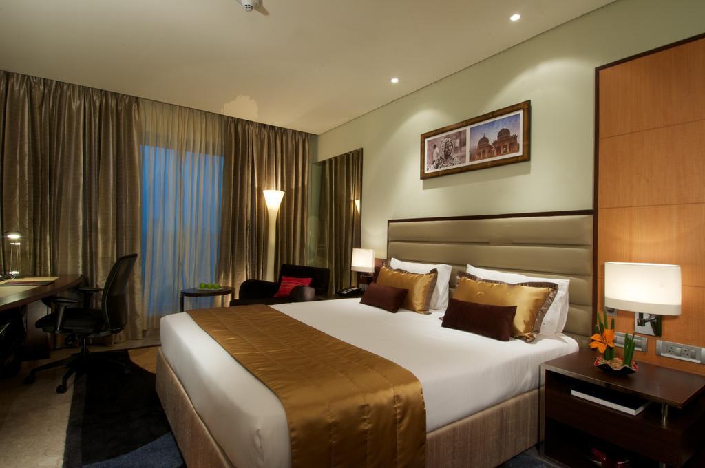 비반타 하이데라바드 베굼펫 호텔 외부 사진 A room at the Taj Bengal